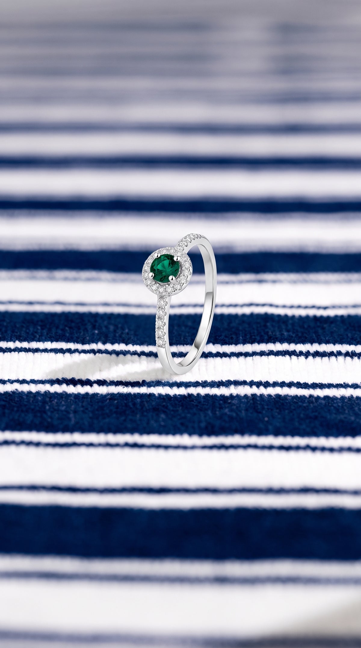 Anillo Esmeralda de Forte dei Marmi