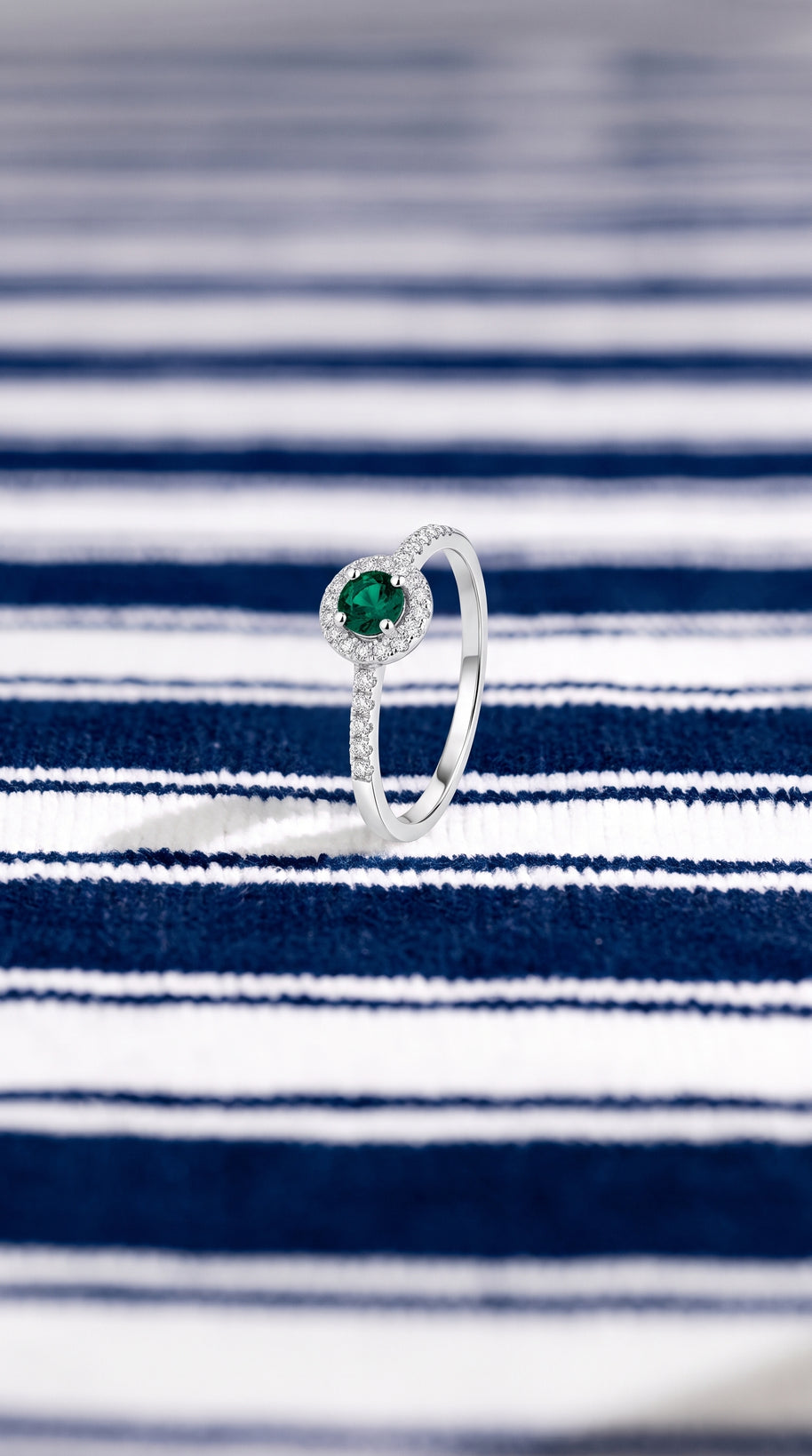 Anillo Esmeralda de Forte dei Marmi