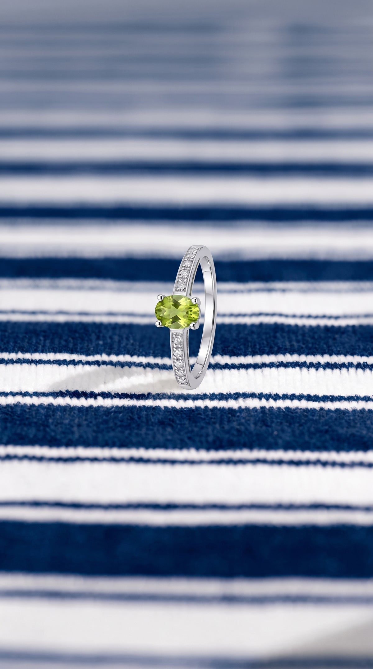 Anillo Brisa de Peridoto
