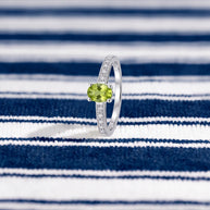 Anillo Brisa de Peridoto