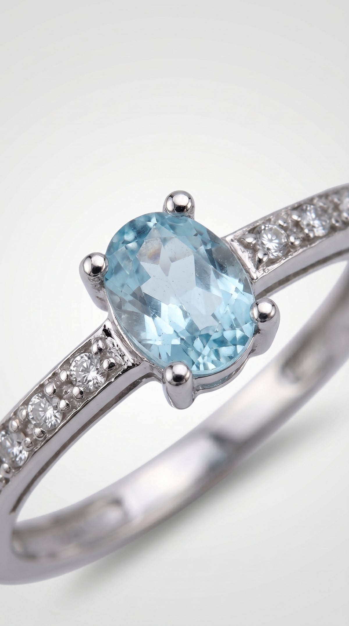 Anillo Brisa Aguamarina