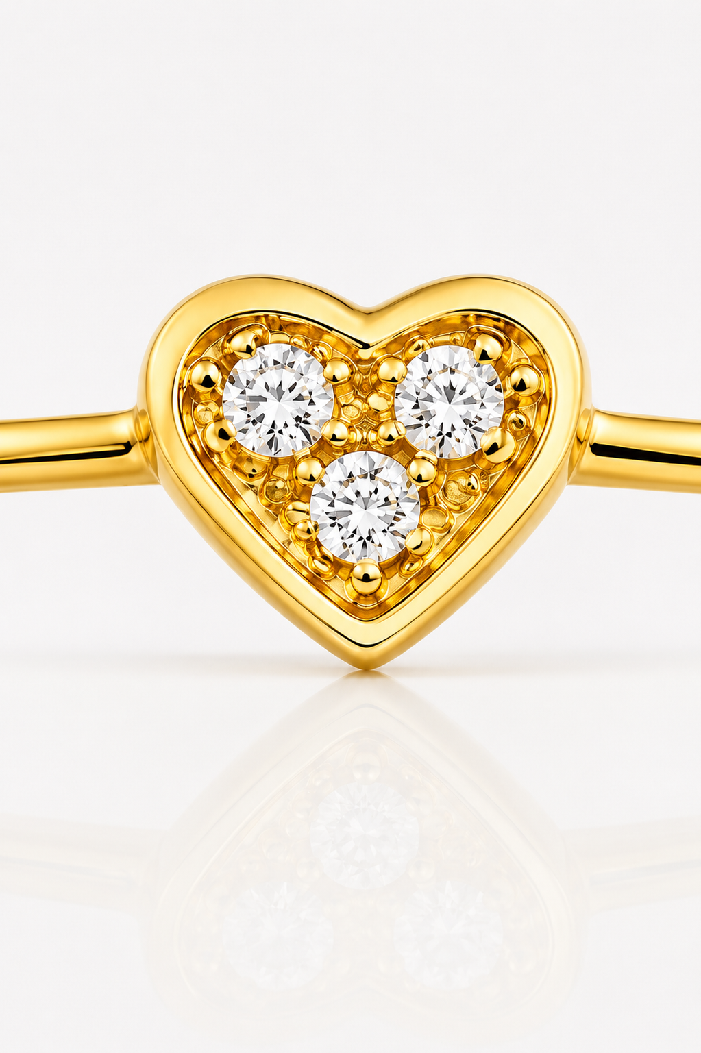 Anillo Corazón de Oro