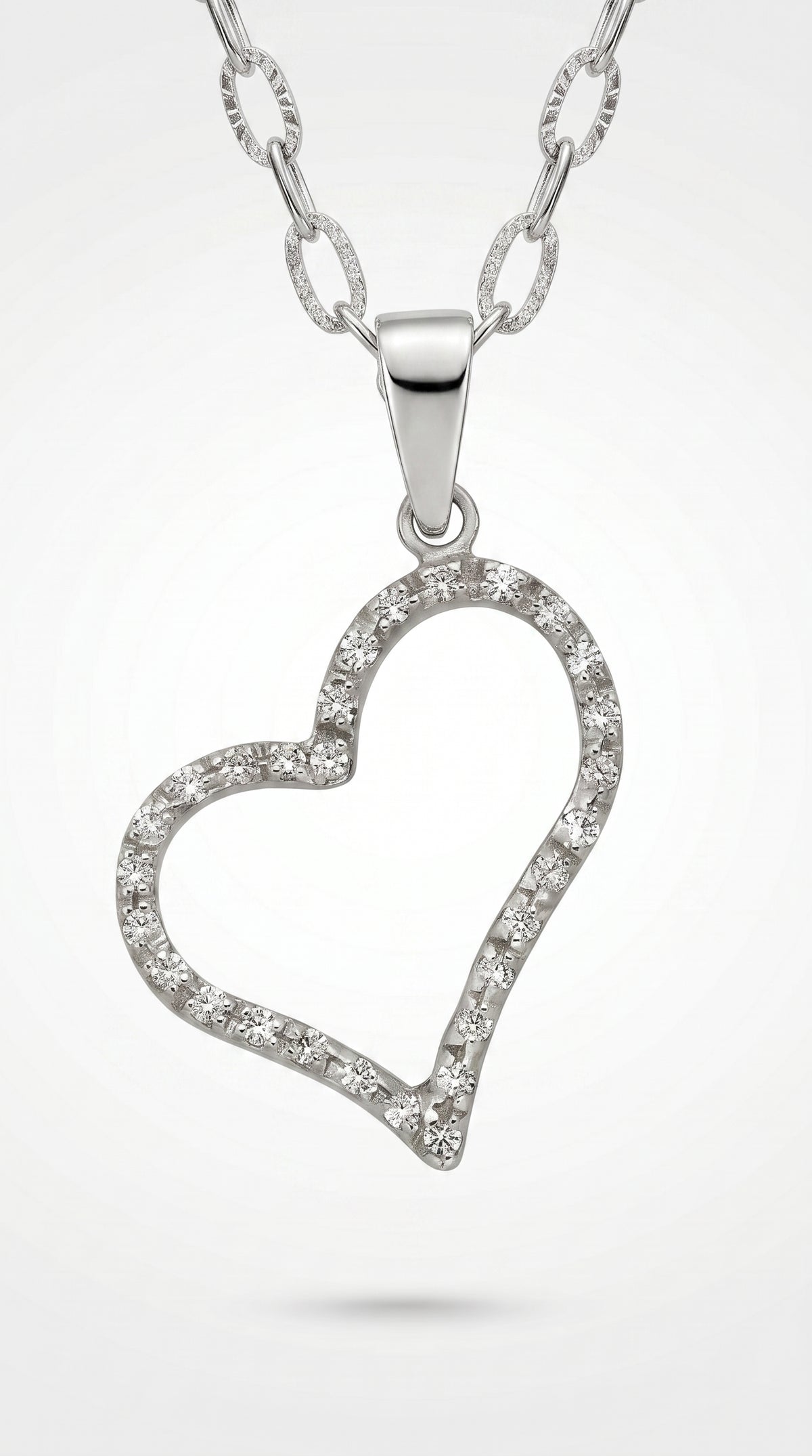 Collar Corazón Calado