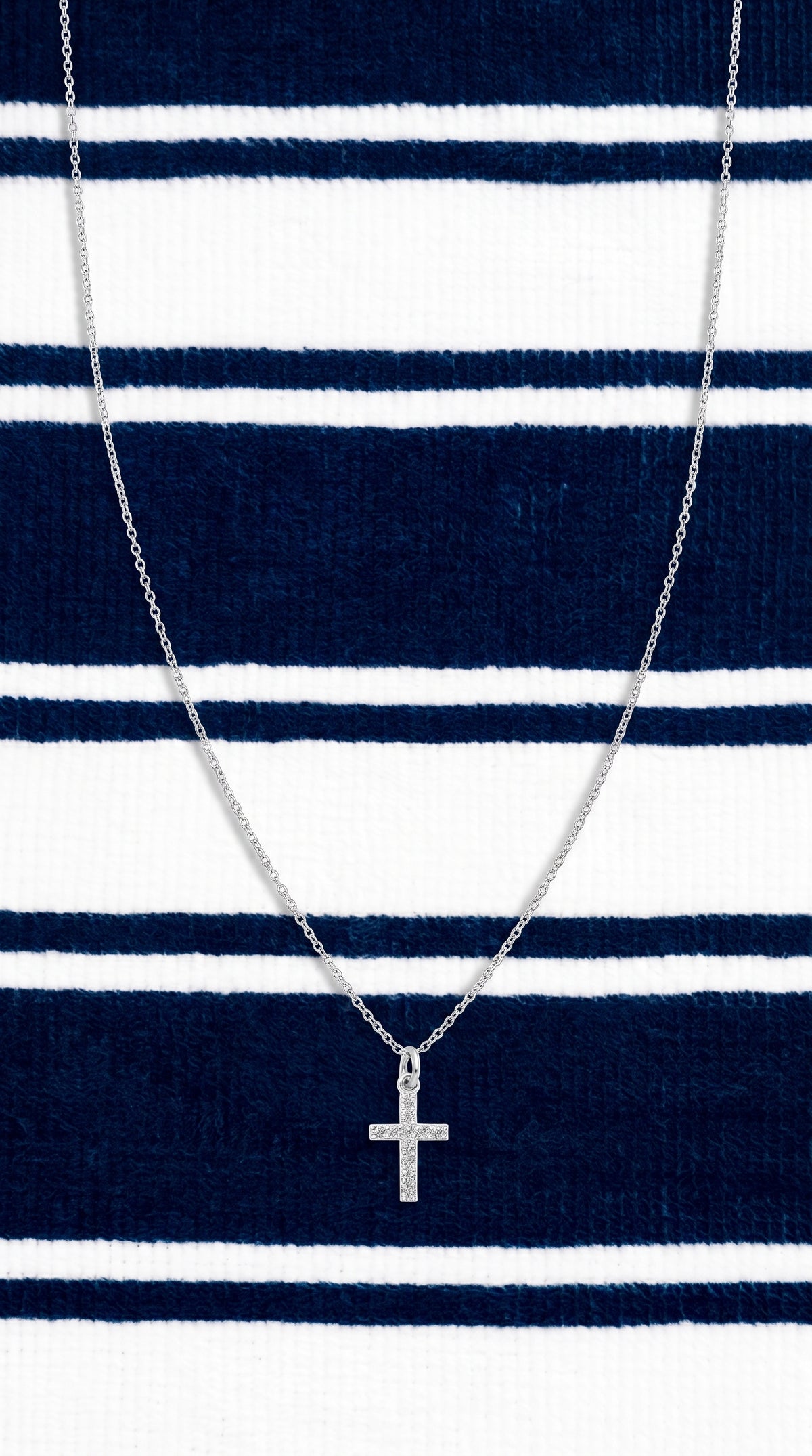 Collar Cruz Esencia