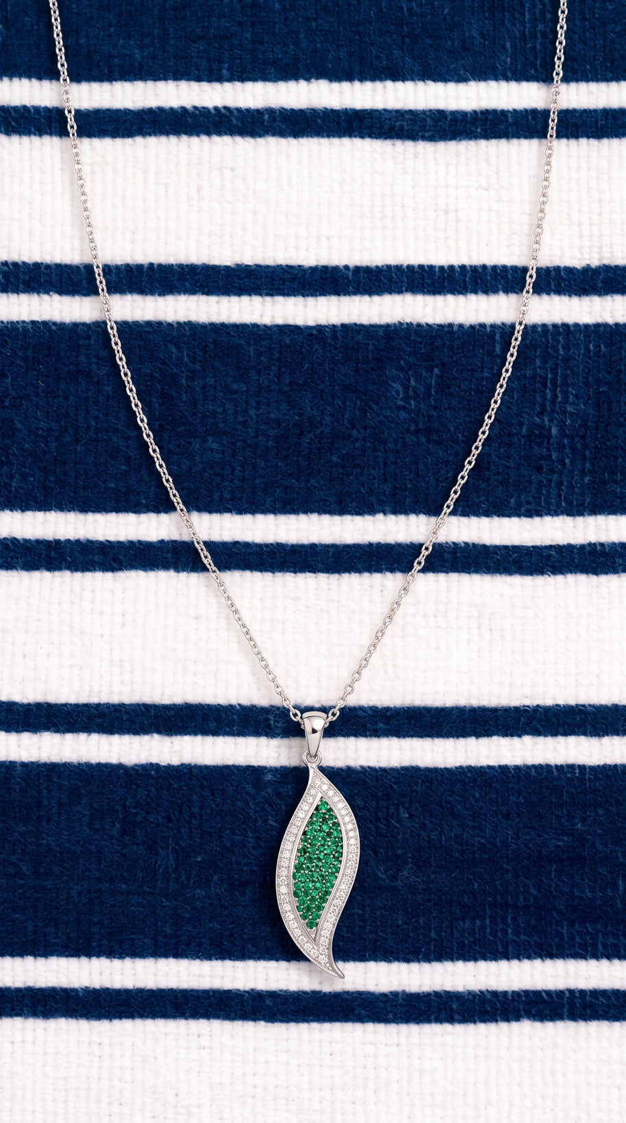 Collar Brisa Esmeralda