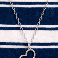 Collar Corazón Calado