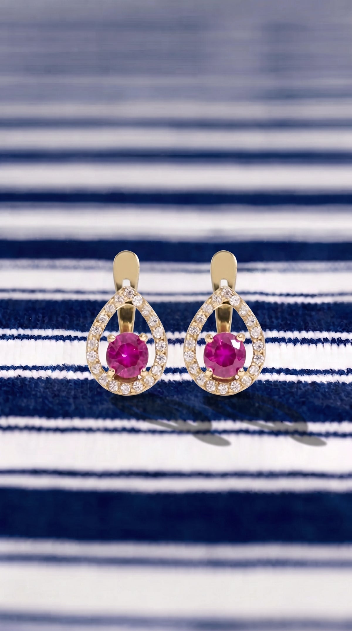 Pendientes Gota Carmesí