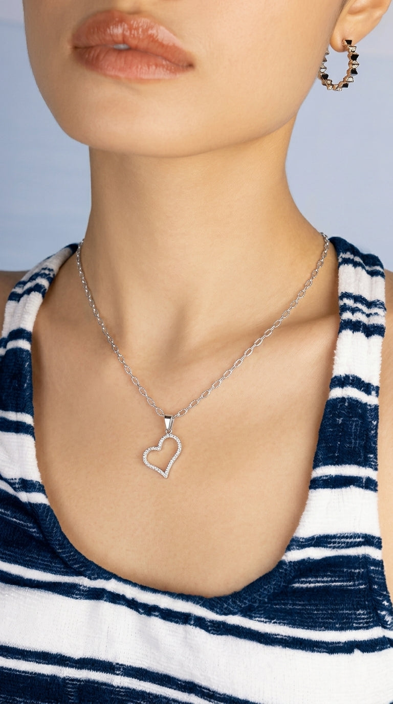 Collar Corazón Calado