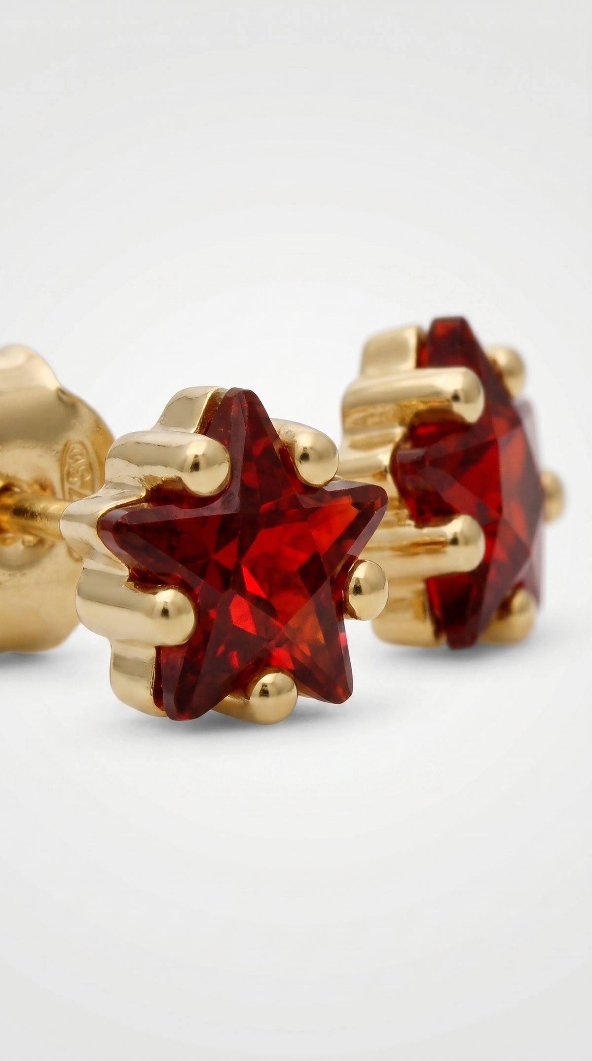 Pendientes Estrella Rubí